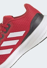 adidas Performance FALCON 3 LACE - Silniční běžecké boty - better scarlet   cloud white   core black