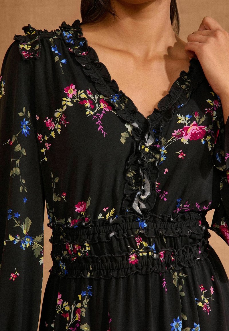 Love & Roses REGULAR FIT - LONG SLEEVE - Robe de jour - black floral/noir -  ZALANDO.FR