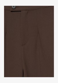 Non sélectionné, dark brown