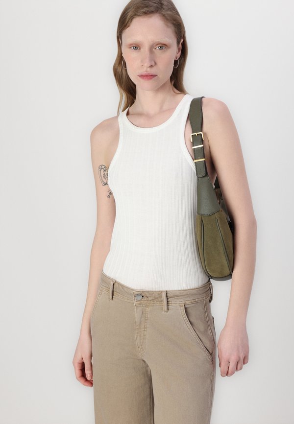 ZOYA WIDE LEG - Relaxed fit jeans - summer clay4