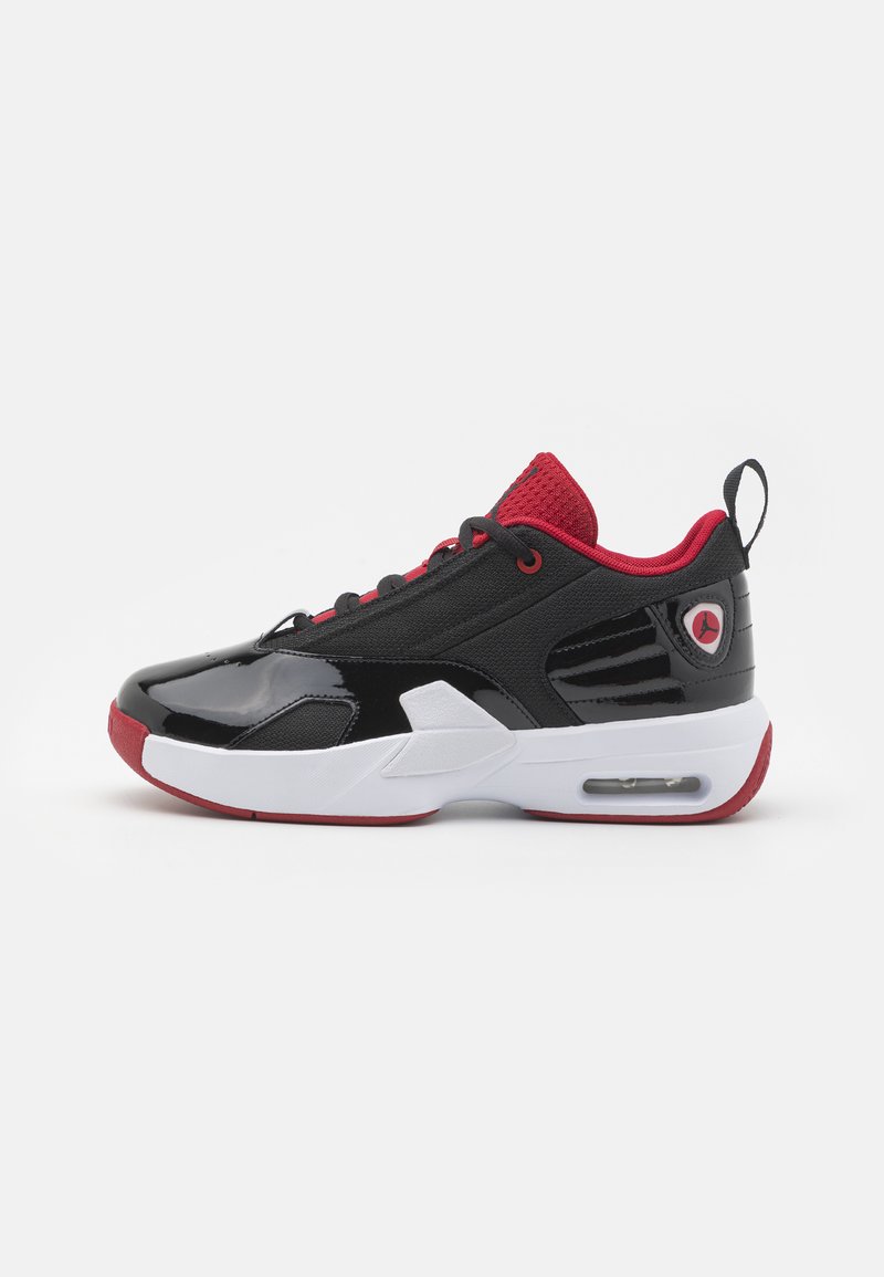 Jordan JORDAN MAX AURA 6 UNISEX - Sportcipő - black/gym red/white