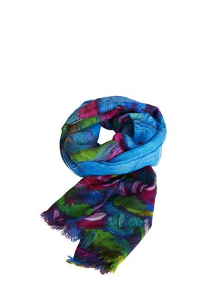 Bunt gemusterter Schal mit blauer Basis und lebhaften Blumenmustern in Rot, Grün und Lila, aus leichtem, strukturiertem Stoff mit fransigen Kanten.