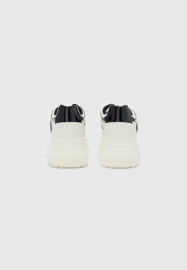 ACHROMATIC BANE OF EXILE - Trainers2