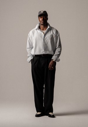 BLKVIS SCRIPT - Shirt - skyway