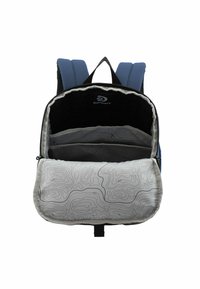 Zaino blu con fodera interna grigia caratterizzato da un motivo topografico. Ampio scomparto principale e spallacci imbottiti per il comfort.