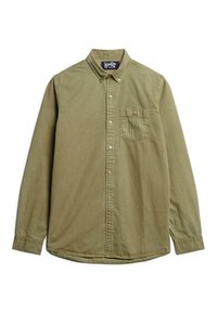 Camisa de botones de algodón de manga larga en verde oliva, con un bolsillo en el pecho y un cuello estándar, que presenta puños abotonados.