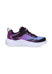 Scarpa sportiva con tomaia in mesh nera, viola e blu sfumata. Presenta una fascia in velcro, lacci e suola testurizzata per una migliore aderenza.
