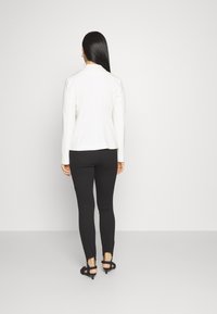 BOSS JONALAHRA - Bleizeris - open white