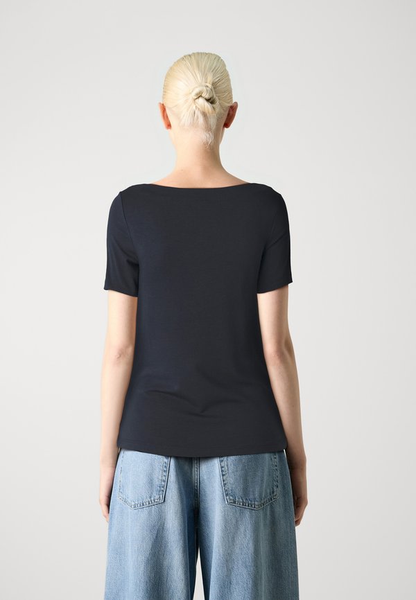 VMPANDA - Basic T-shirt - night sky3