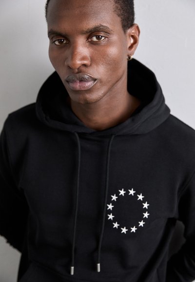 Études REGULAR HOODIE EUROPA - Sportinis megztinis - black