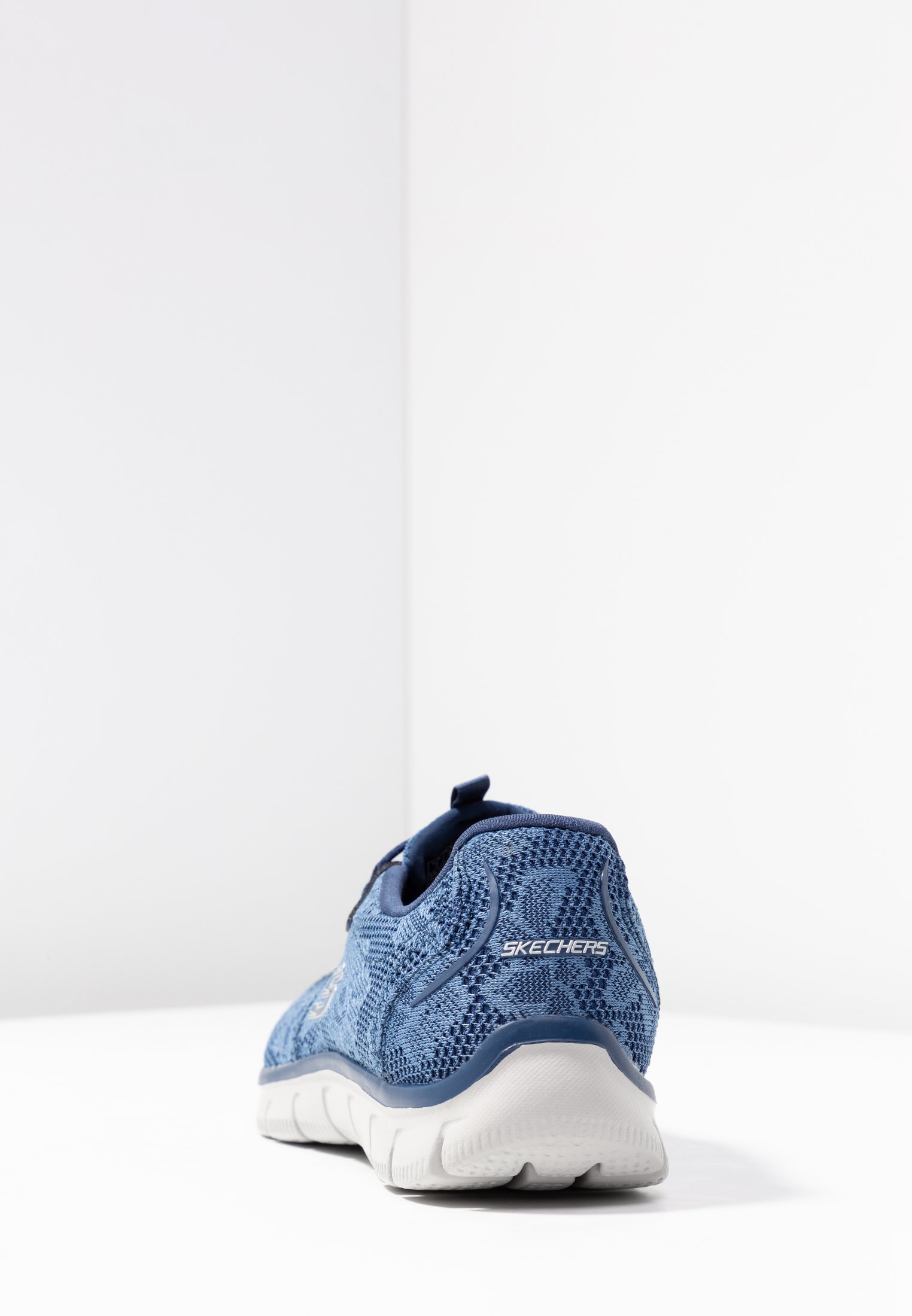 skechers empire night bloom relaxed fit