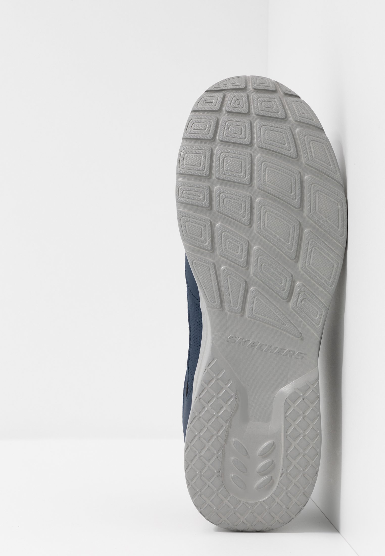 skechers sport dynamight 2.0