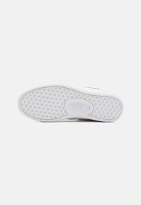 Vans CRUZE TOO CC UNISEX - Tenisice - marshmallow