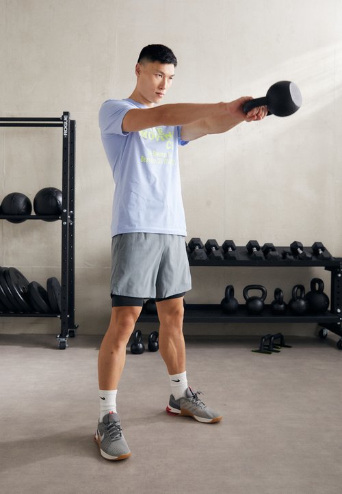 Nike M NK DF UNLIMITED WVN 7IN 2IN1 - 2-in-1 shorts - smoke grey/dark smoke grey/black — photo 6