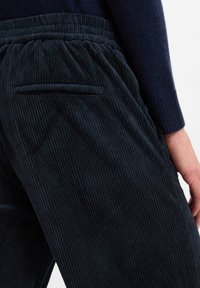 Marie Lund Broek - marine