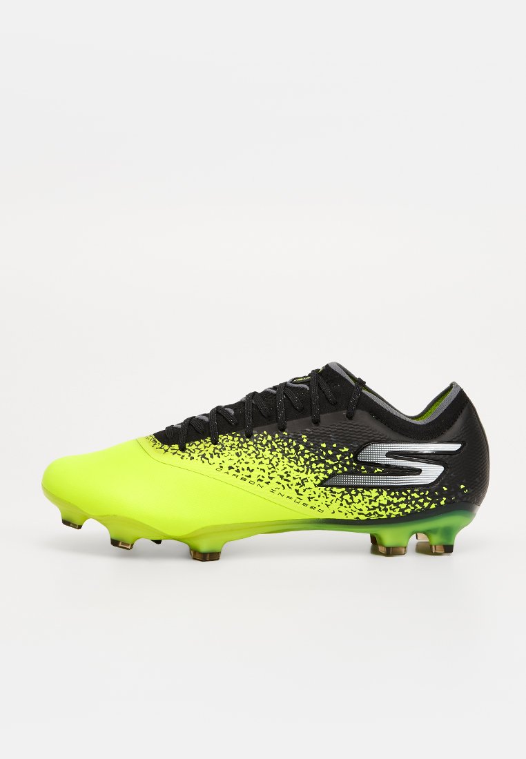Botines de fútbol para terreno firme
