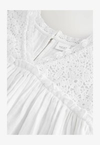 Selected, white