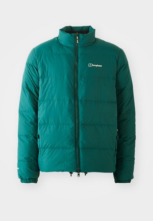 Πράσινο μπουφάν τύπου puffer από ραμμένο ύφασμα με ψηλό γιακά, πλήρες φερμουάρ μπροστά, ελαστικά μανίκια και λογότυπο στο αριστερό στήθος.