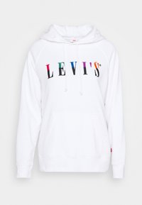 Sudadera blanca con el logo "LEVI'S" multicolor en el pecho, bolsillo tipo canguro en la parte frontal y capucha con cordón.