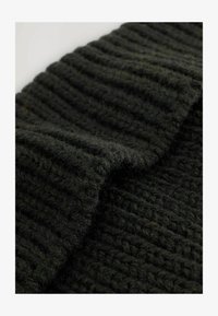Non sélectionné, forest green