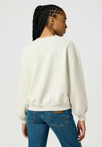 Wrangler OVERSIZED SWEAT - Sweatshirt - vintage white