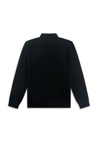 Svart langermet polo-skjorte med flat krage. Myk, ensfarget stoff uten synlige mønstre eller utsmykninger på baksiden.