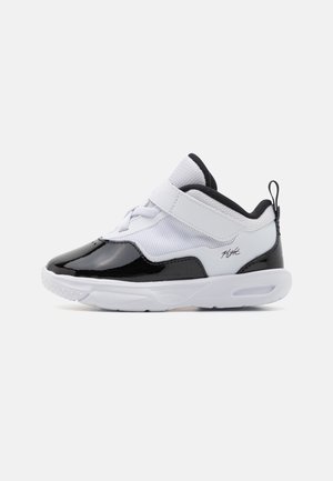 STAY LOYAL 3  - Baby shoes - white/black