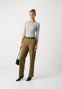 Marc O'Polo 3/4 SLEEVE FINE BINDING AT NECK - Långärmad tröja - soft stone melange