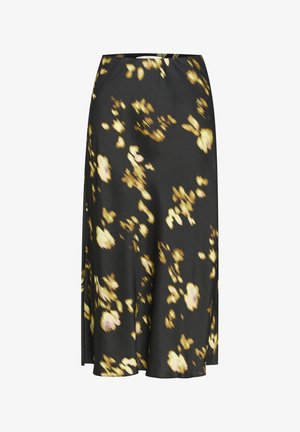 Falda negra con un estampado floral en amarillo y rosa claro. Confeccionada en una tela suave, presenta un corte recto con aberturas laterales.