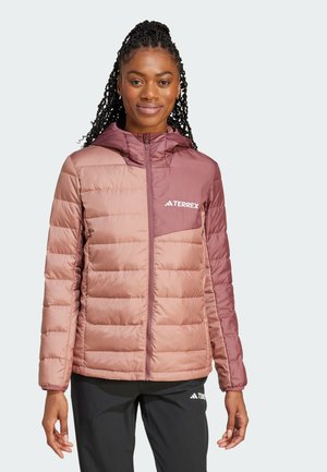 Padded jacket with a hood, featuring a color gradient from light pink to dark pink, quilted texture, and a logo on the chest.