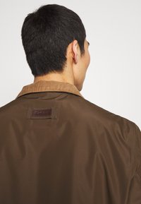 Barbour SPOONBILL JACKET - Light jacket - dark olive