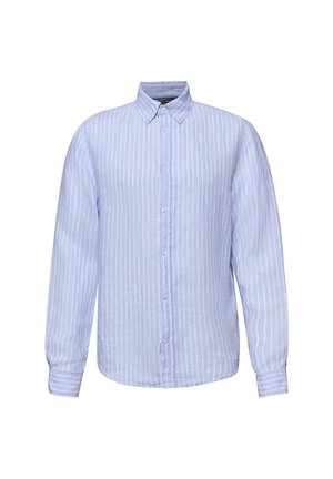 Světlomodrá košile s dlouhými rukávy, zapínáním na knoflíky, bílými svislými pruhy a klasickým límcem, zobrazena na jednobarevném bílém pozadí.