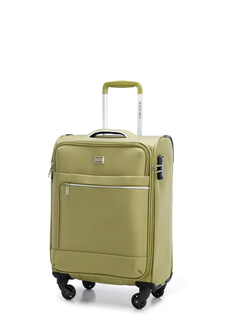 Maleta rígida en verde claro, con superficie texturizada, ruedas dobles y un mango plateado con mecanismo de bloqueo.