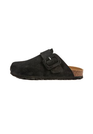Sabots en daim noir avec une large sangle et une boucle rectangulaire. Semelle en liège et semelle extérieure en caoutchouc, présentant une texture lisse et un design arrondi.