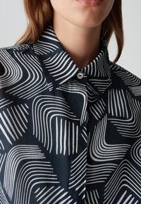 OPUS RELAXED FIT PRINT - Hemdbluse - coal blue