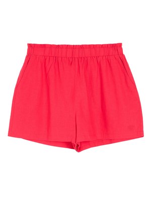 Czerwone lniane szorty z elastycznym paskiem w talii, bocznymi kieszeniami i luźnym krojem. Dołem są proste, bez wyraźnych wzorów czy akcentów.