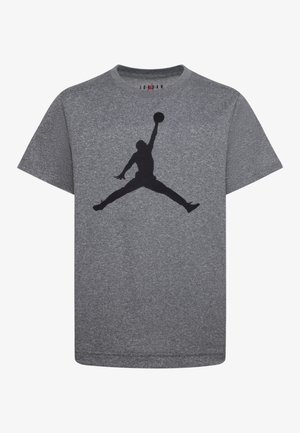 T-shirt cinza de algodão com uma grande silhueta preta de uma figura a saltar a segurar uma bola de basquetebol. Gola redonda e mangas curtas.