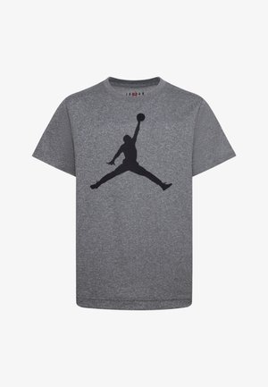 T-shirt cinza de algodão com uma grande silhueta preta de uma figura a saltar a segurar uma bola de basquetebol. Gola redonda e mangas curtas.