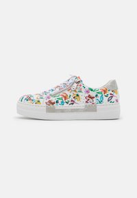 Sneaker bassa bianca con motivo floreale colorato, zip argentata sul lato e accenti glitterati argentati sul tallone e sulla suola.