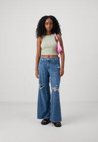 GAP Petite BAGGY TALIA  - Brīva piegriezuma džinsi - blue