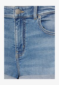 Non sélectionné, light blue denim