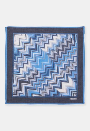 Foulard carré avec motif zigzag bleu, blanc et noir et bordure bleu foncé, marqué "MISSONI" dans le coin.