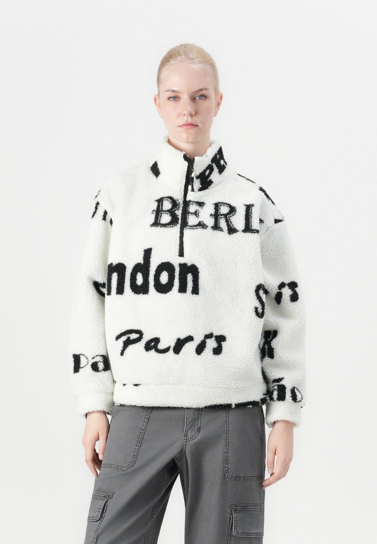 ONLNEW JANNE HALF ZIP BOX