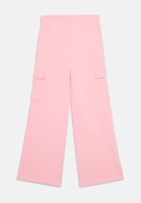 Light pink wide-leg trousers made of soft fabric, featuring two side cargo pockets and an elastic waistband. Smooth texture and casual design.