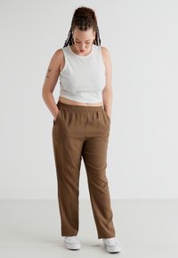 ONLY Carmakoma CARELLY 3/4 LIFE - Bleizeris - magnet