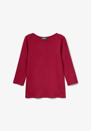T-shirt à manches longues bourgogne avec col rond, au design simple et petit logo près de l'ourlet, affiché sur fond blanc.