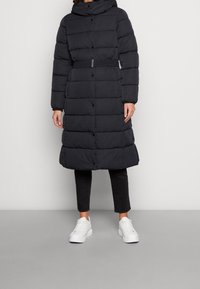 Esprit Vinterfrakke - black