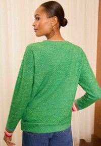 Love & Roses REGULAR FIT - Pulóver - green
