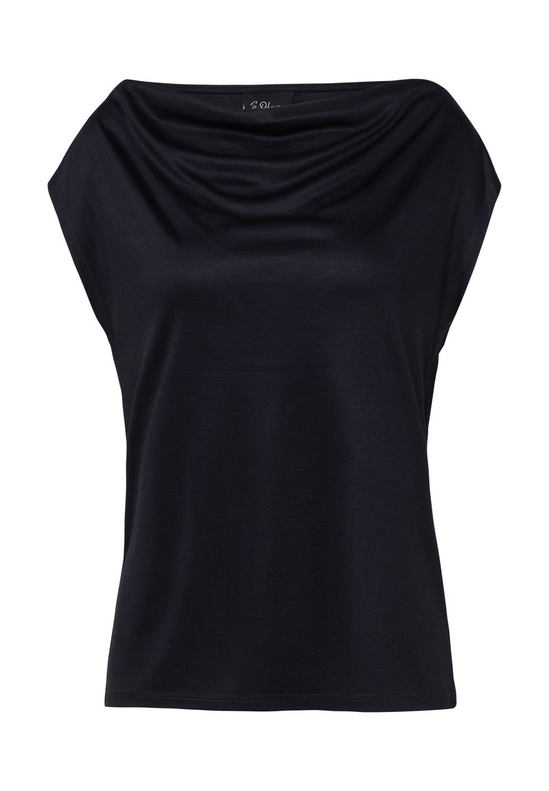 Top nero drappeggiato in tessuto morbido, caratterizzato da una scollatura ampia e maniche corte. Texture liscia senza motivi o accessori visibili.