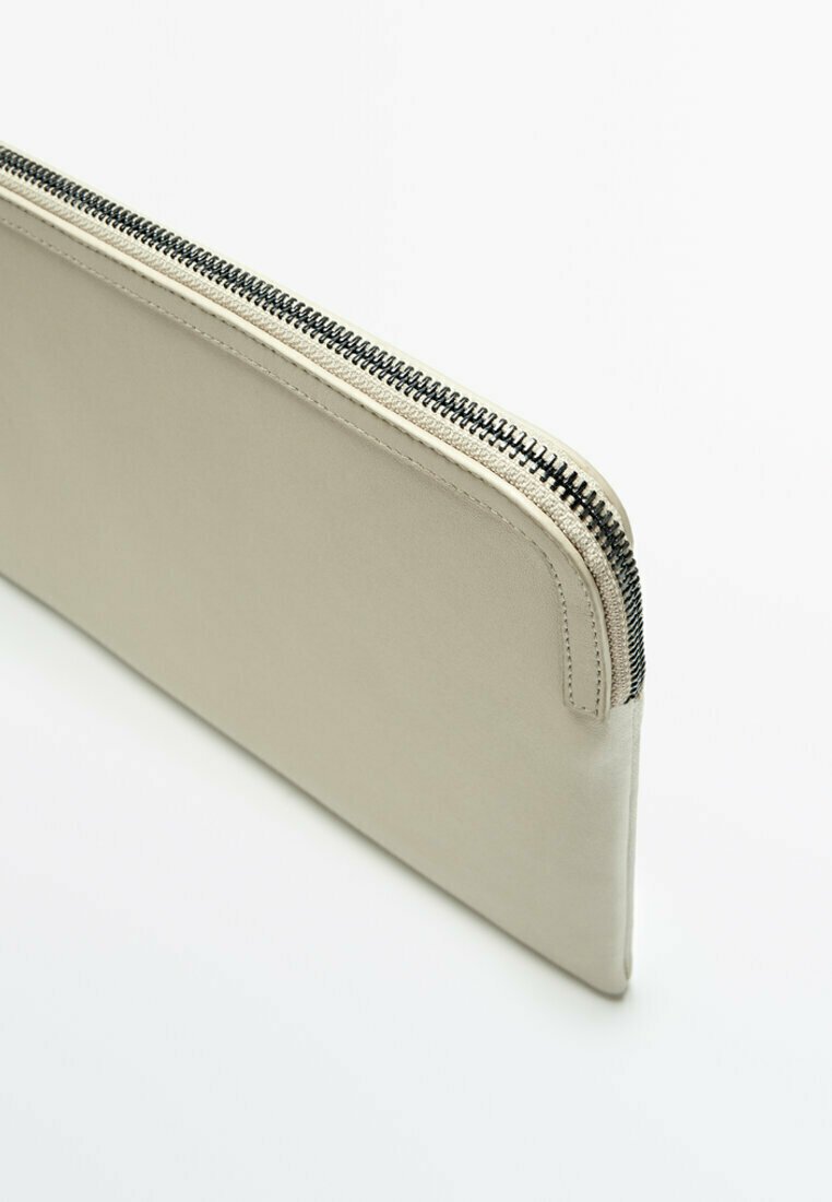 massimo dutti pochette